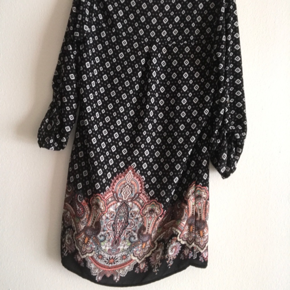 Patterned Shift Dress - Picture 2 of 2
